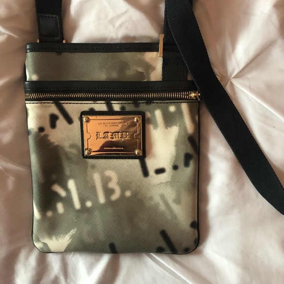 AUTHENTIC L.A.M.B. by Gwen Stefani crossbody bag - Picture 2 of 8